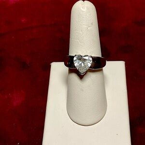 Beautiful Heart Shaped CZ and Sterling 925 Ring Sz 9